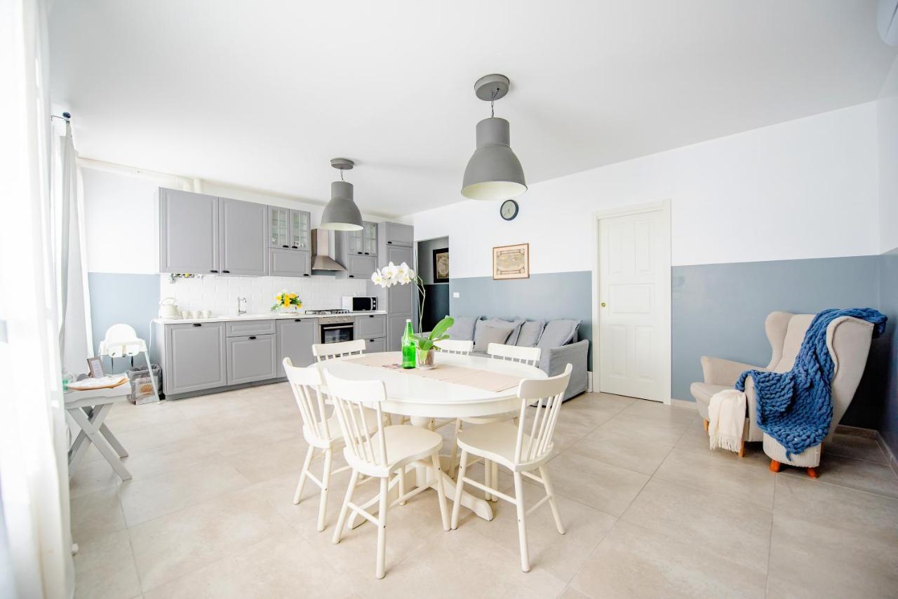 Beach Apartment In The Center San Remo Kültér fotó